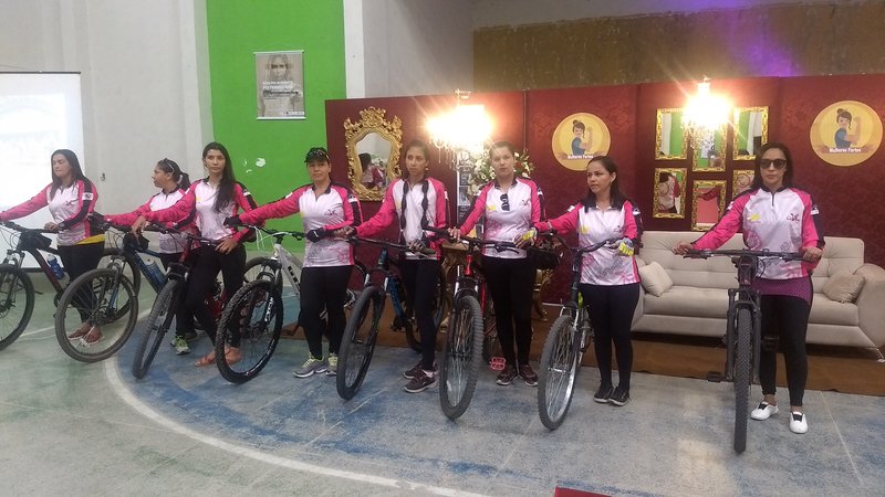 Elas no Pedal