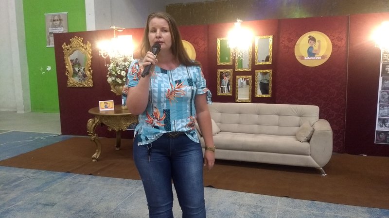 Foto 3- D da Mulher